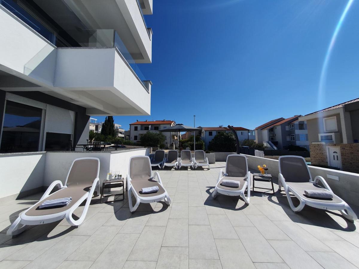 Seahorse Luxury Apartment With Pool And Sea View Novalja Exterior photo