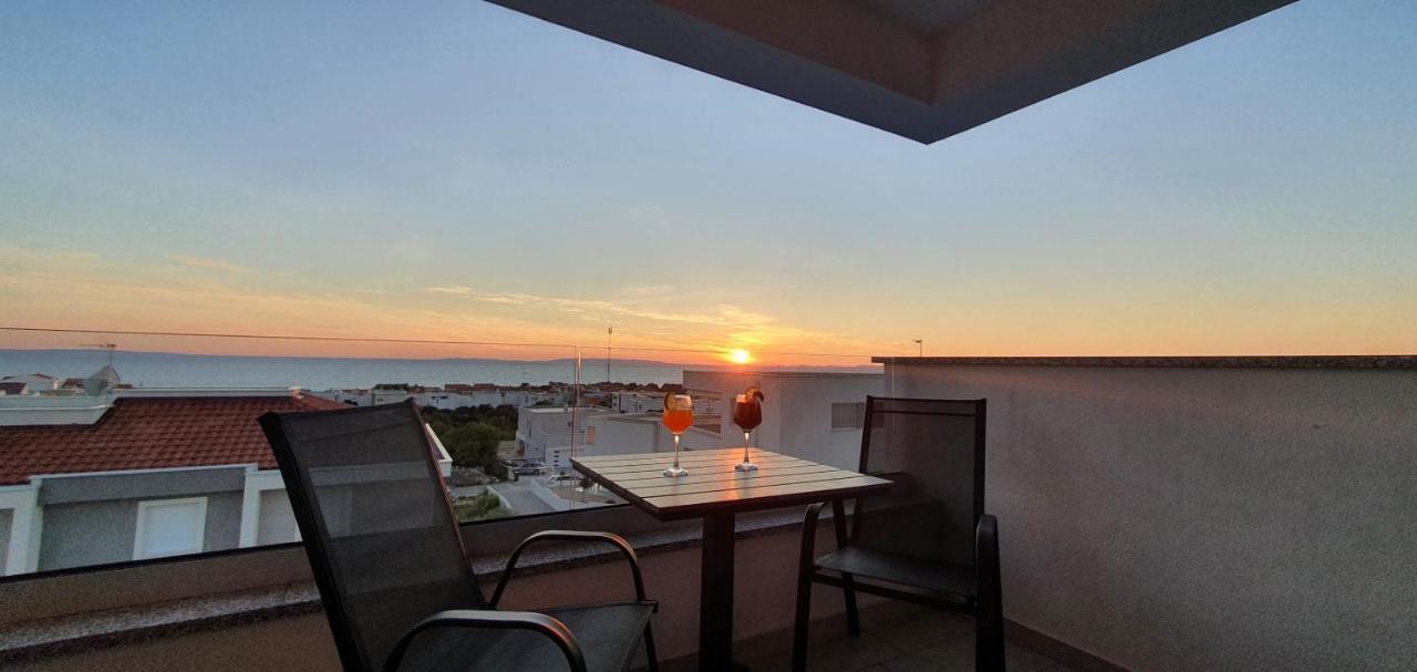 Seahorse Luxury Apartment With Pool And Sea View Novalja Exterior photo