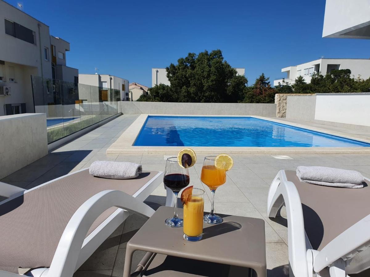 Seahorse Luxury Apartment With Pool And Sea View Novalja Exterior photo