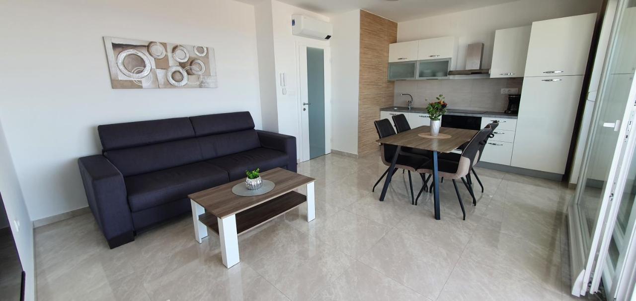 Seahorse Luxury Apartment With Pool And Sea View Novalja Exterior photo